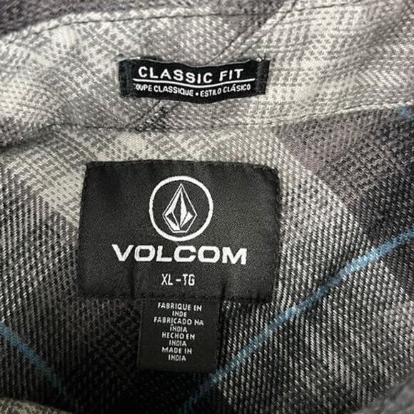 Men’s Volcom XL Black/Grey Plaid Flannel Button-Down Shirt – Excellent Condition - Picture 3 of 10